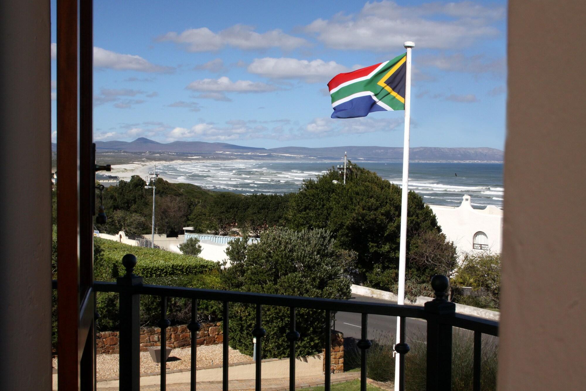 Lavender Manor Guest Lodge Hermanus Bagian luar foto