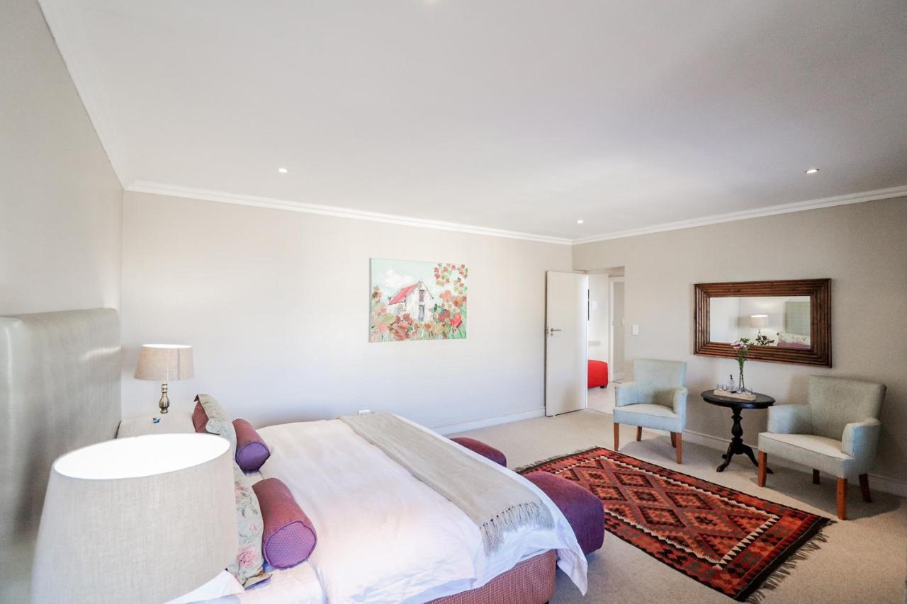 Lavender Manor Guest Lodge Hermanus Bagian luar foto