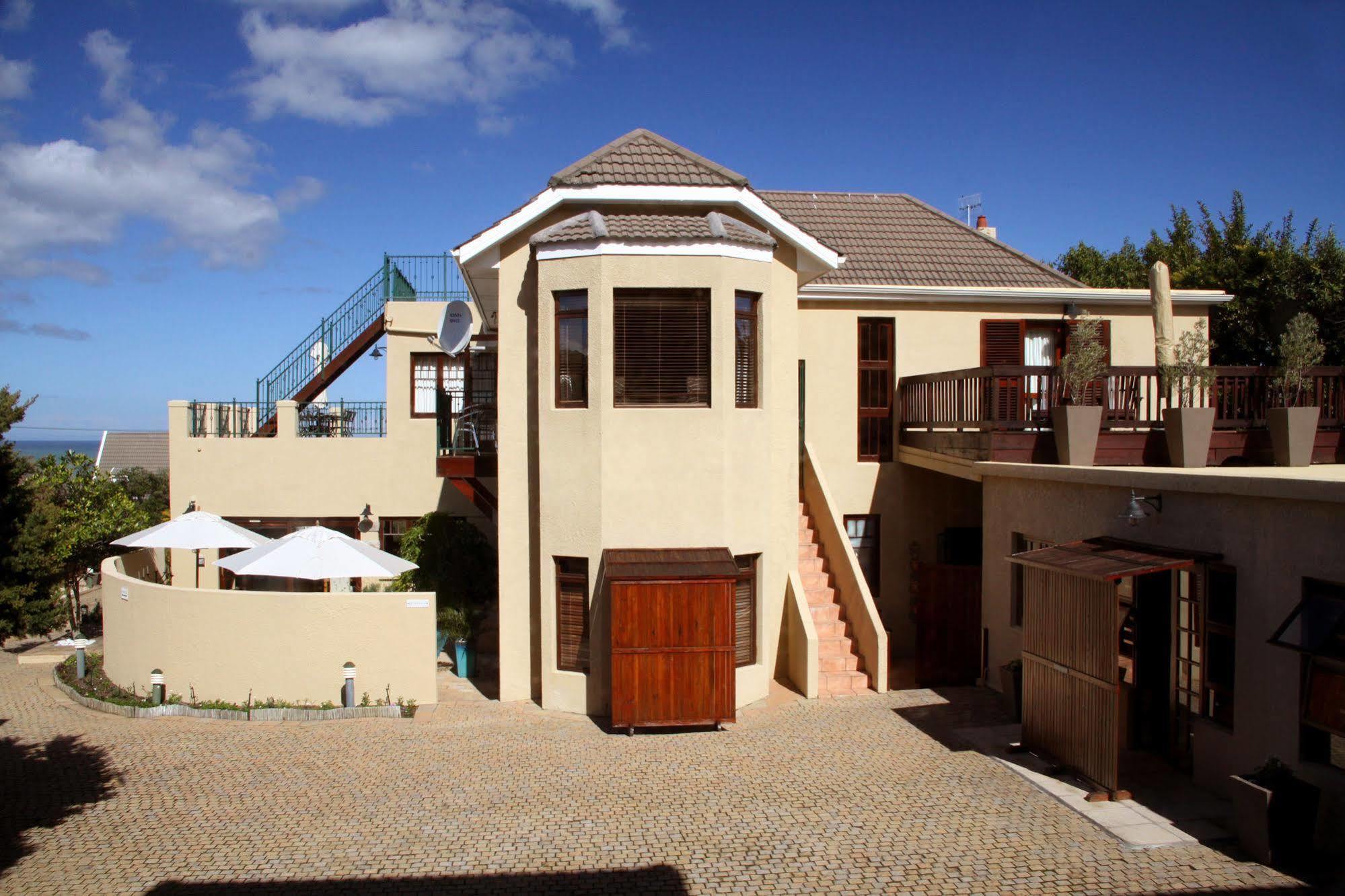 Lavender Manor Guest Lodge Hermanus Bagian luar foto
