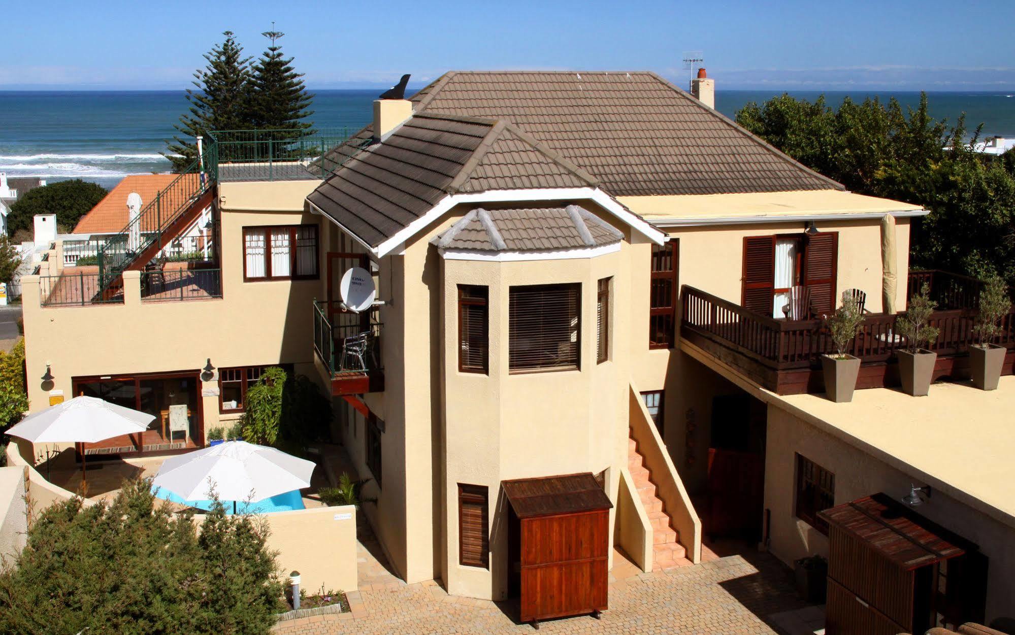 Lavender Manor Guest Lodge Hermanus Bagian luar foto
