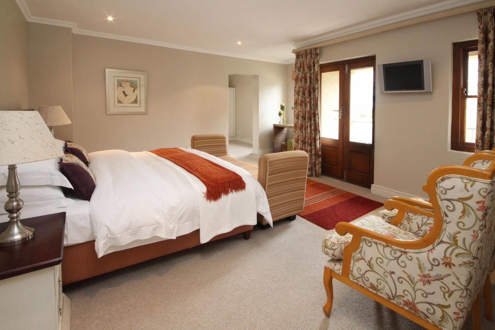 Lavender Manor Guest Lodge Hermanus Bagian luar foto