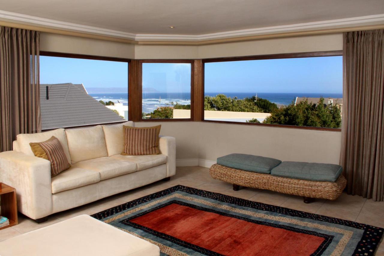 Lavender Manor Guest Lodge Hermanus Bagian luar foto